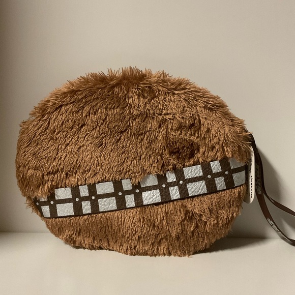 Hallmark Star Wars Chewbacca Wristlet Itty Bittys Fuzzy Wallet Purse Embroidered - Picture 4 of 9